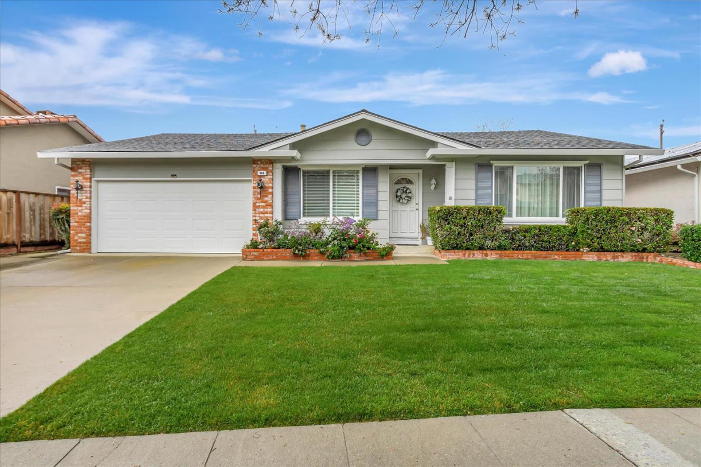 Neighborhood Neighborhood-43