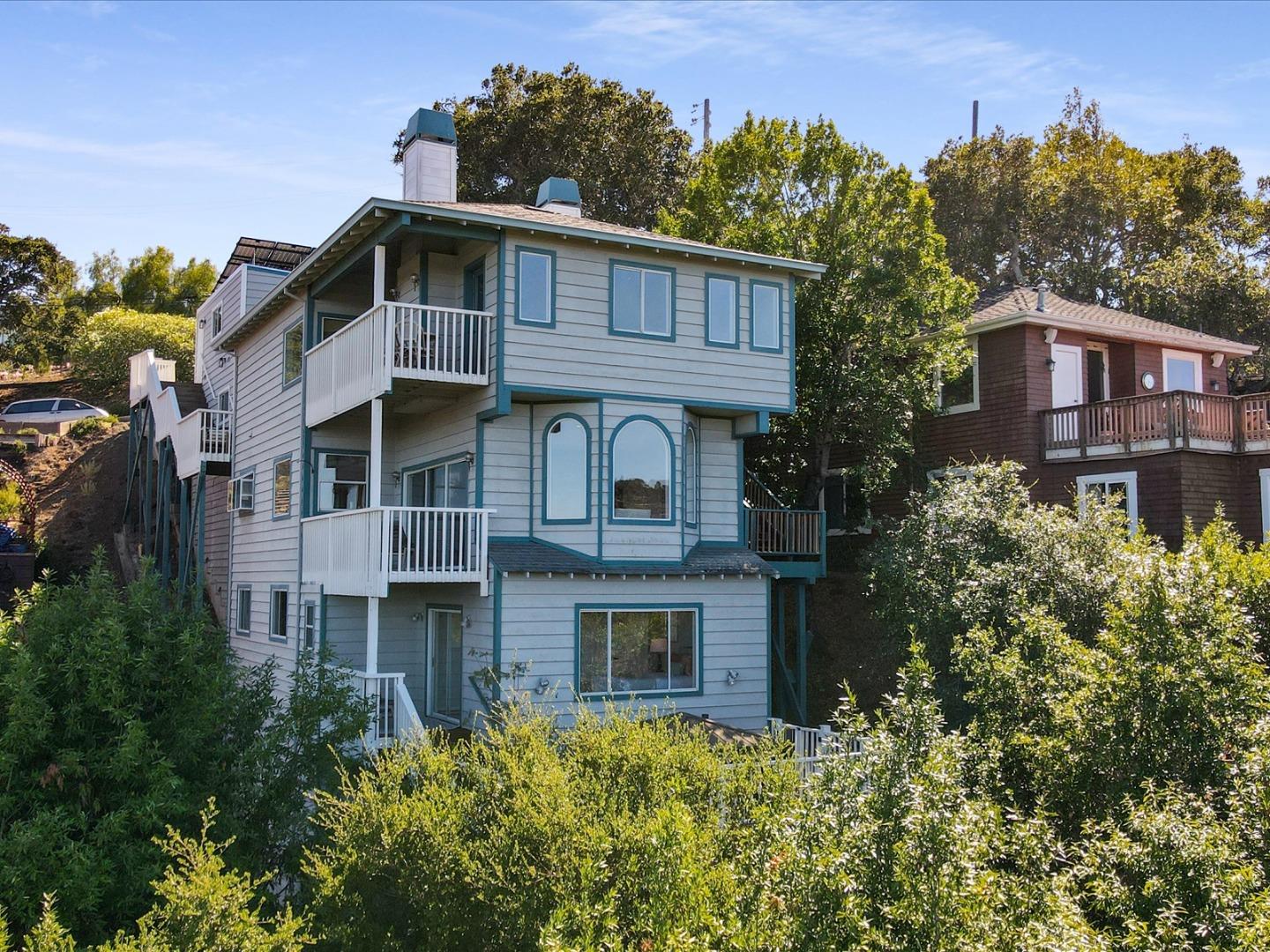 Neighborhood Neighborhood-33