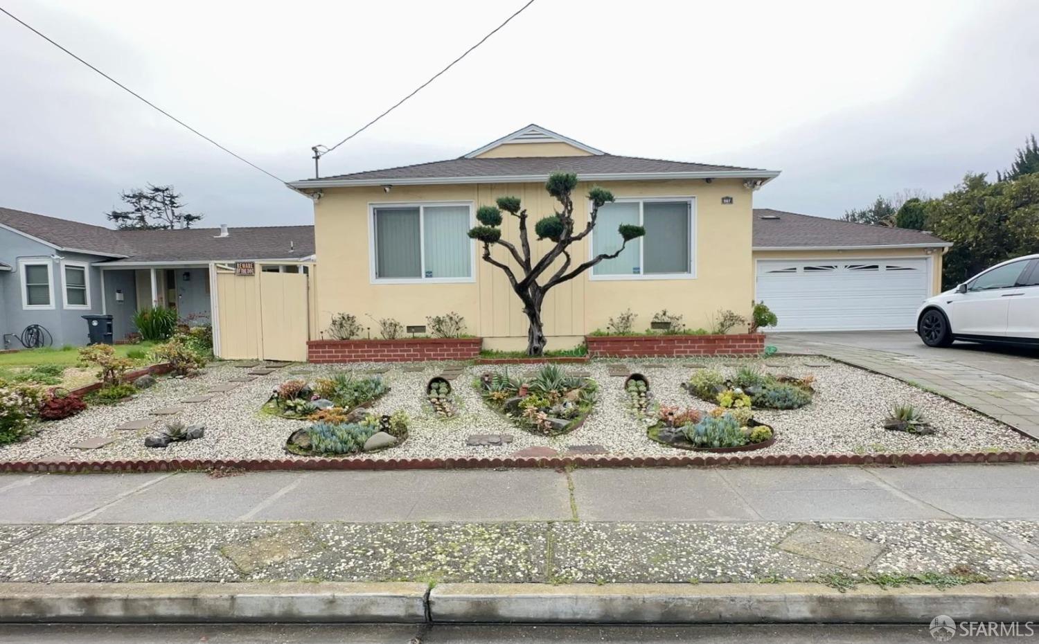 Neighborhood Neighborhood-22