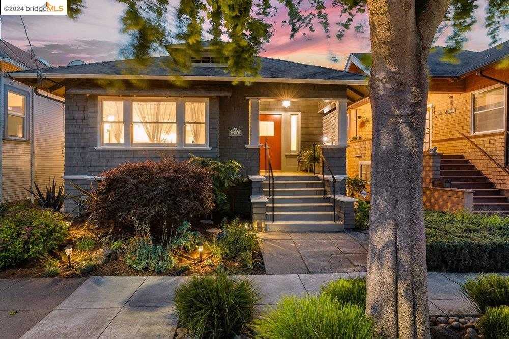 Neighborhood Neighborhood-17