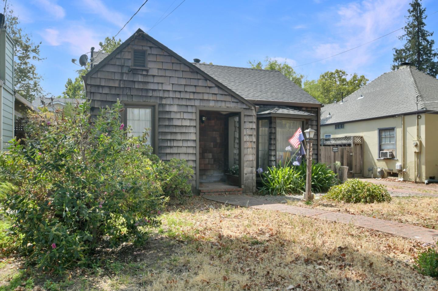 Neighborhood Neighborhood-66