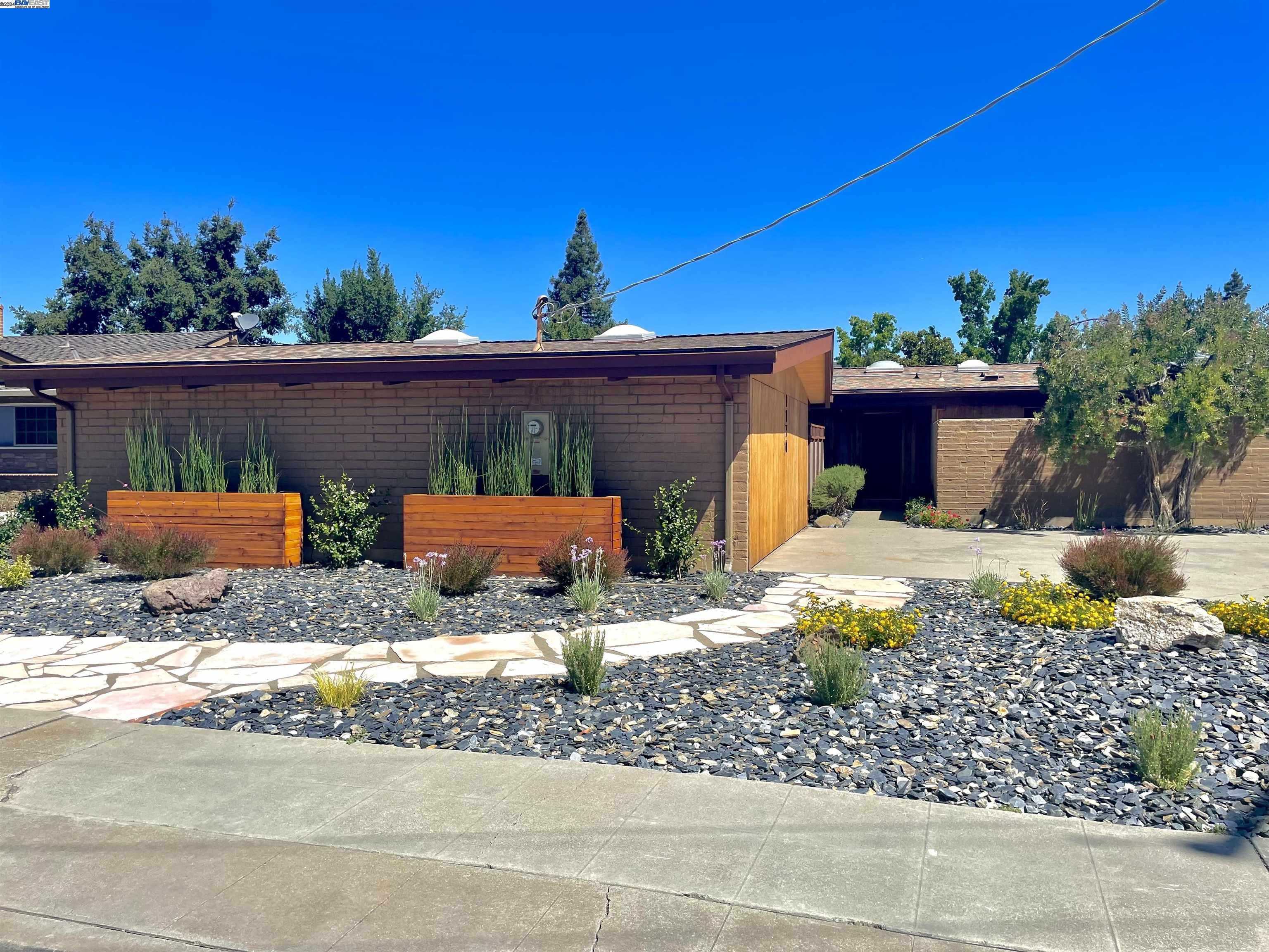 Neighborhood Neighborhood-19