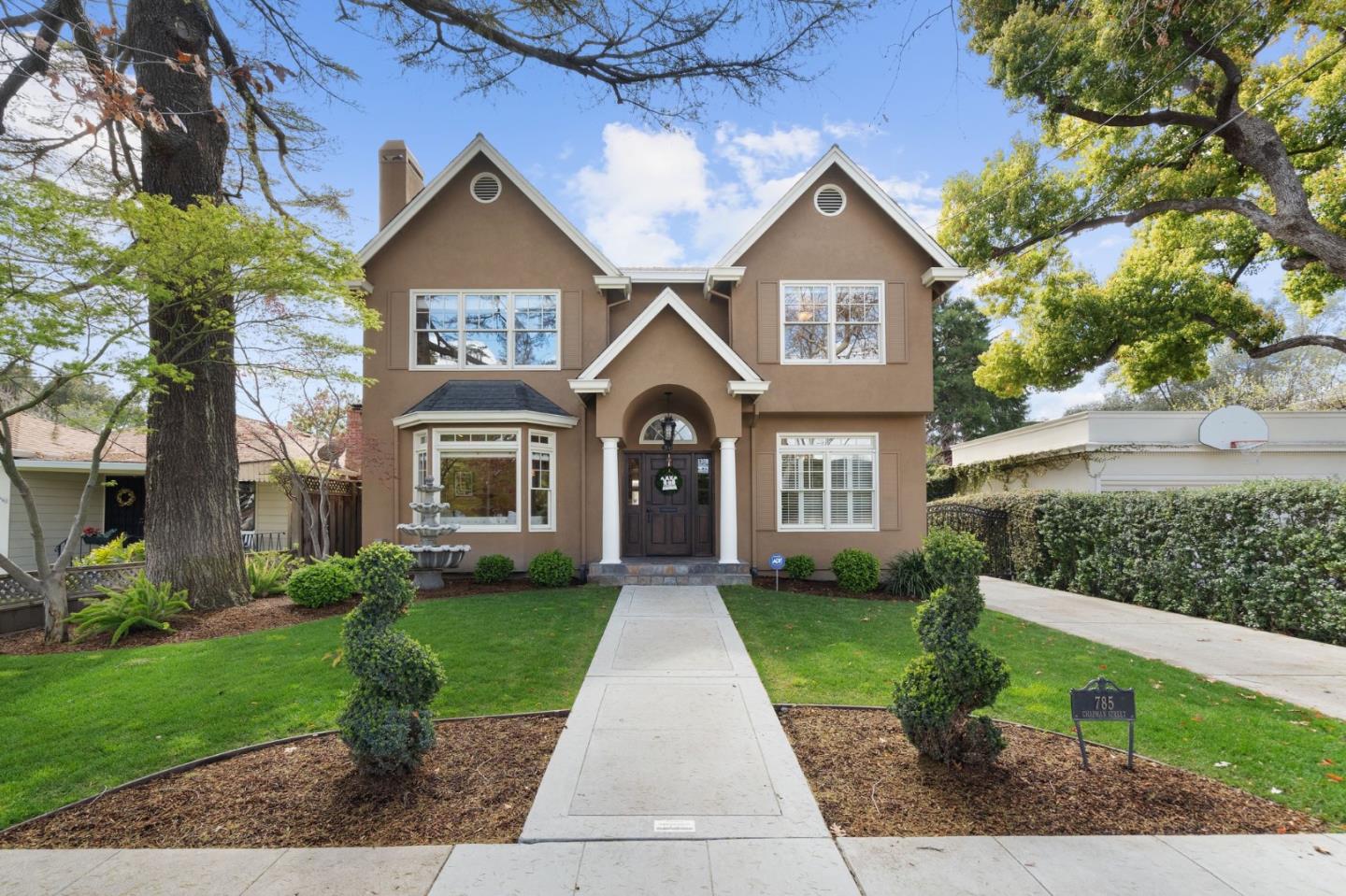 Neighborhood Neighborhood-12