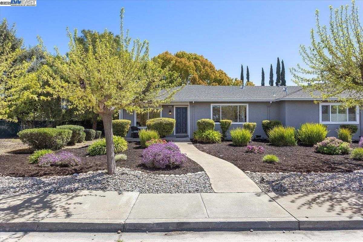 Neighborhood Neighborhood-34