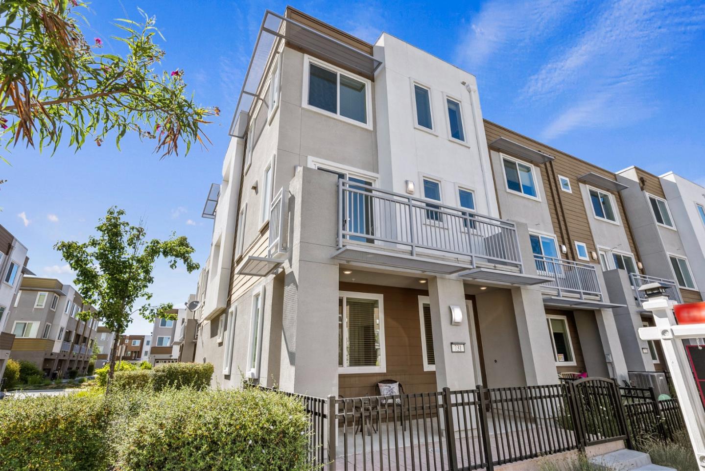 Neighborhood Neighborhood-81