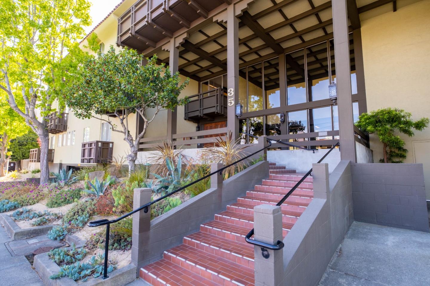 Neighborhood Neighborhood-106