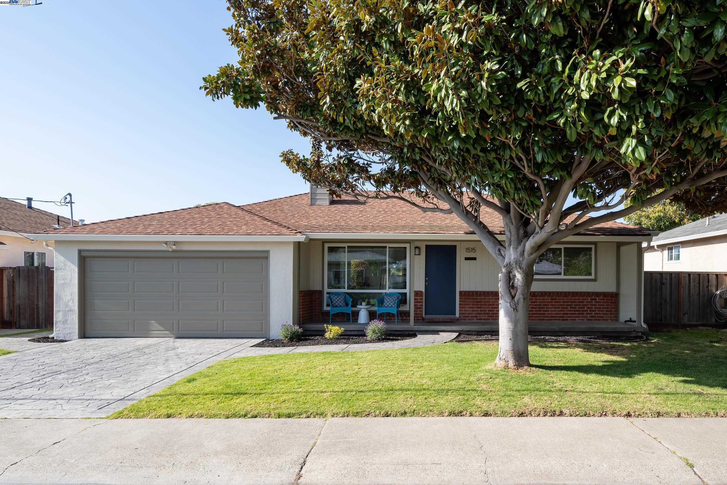 Neighborhood Neighborhood-12