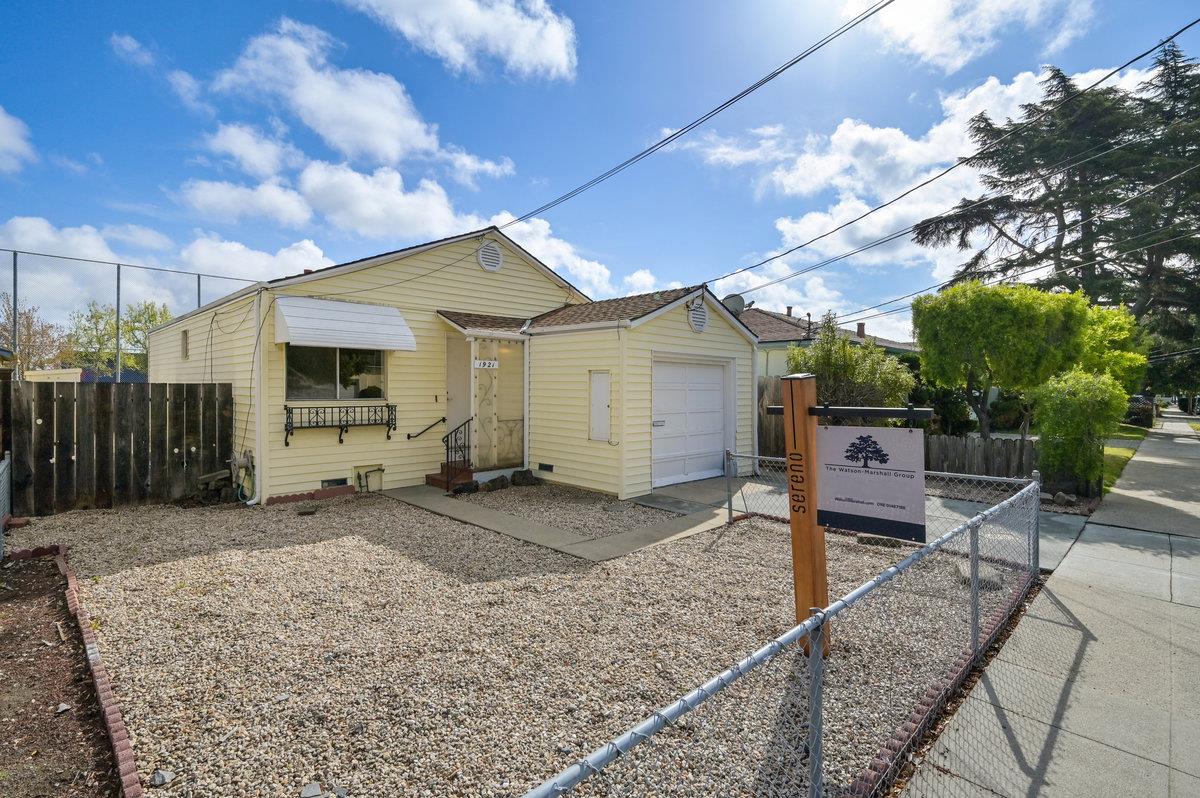 Neighborhood Neighborhood-39