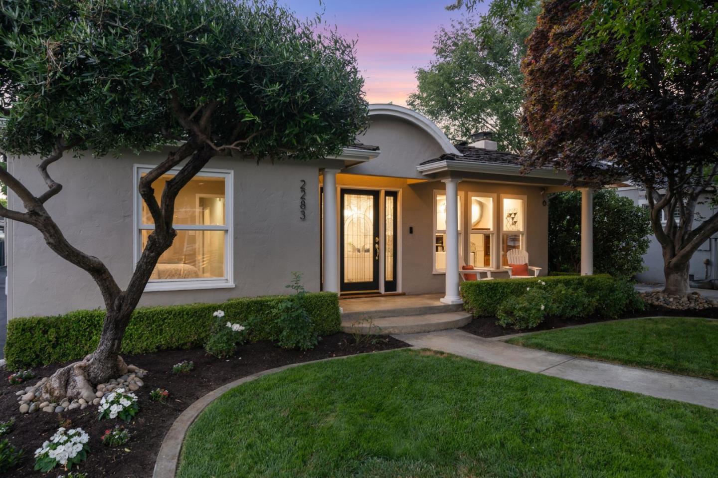 Neighborhood Neighborhood-85