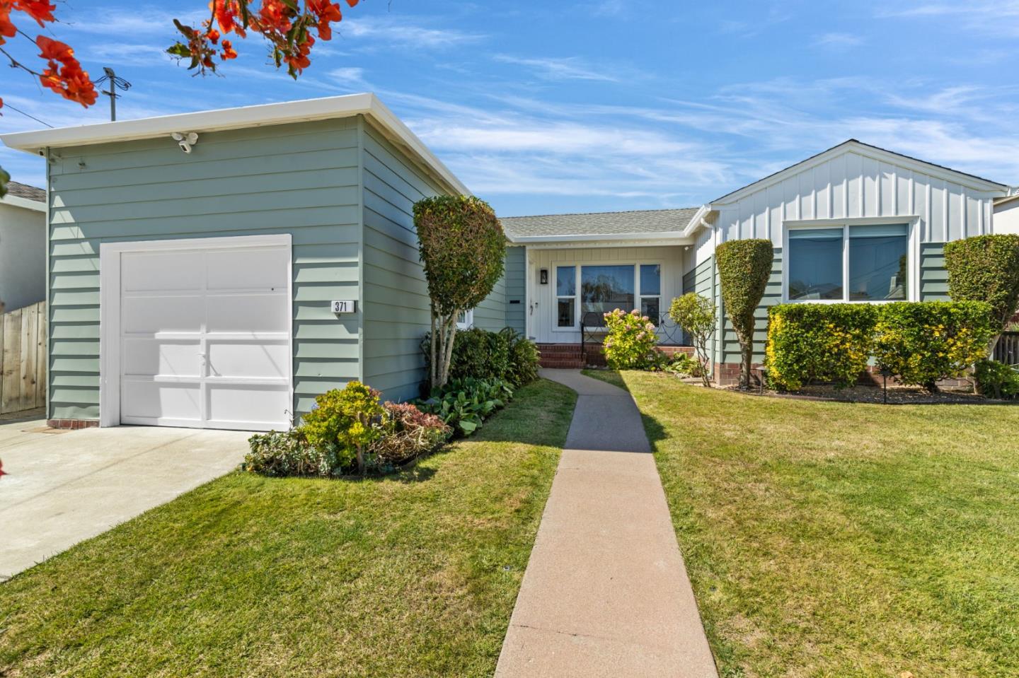 Neighborhood Neighborhood-4