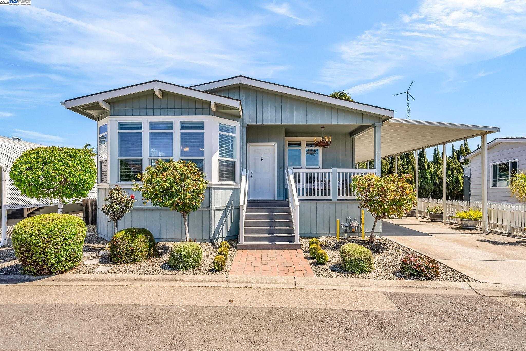 Neighborhood Neighborhood-8