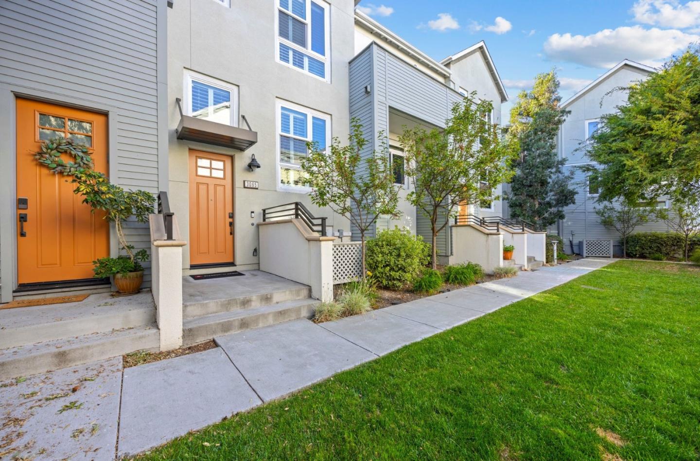 Neighborhood Neighborhood-56