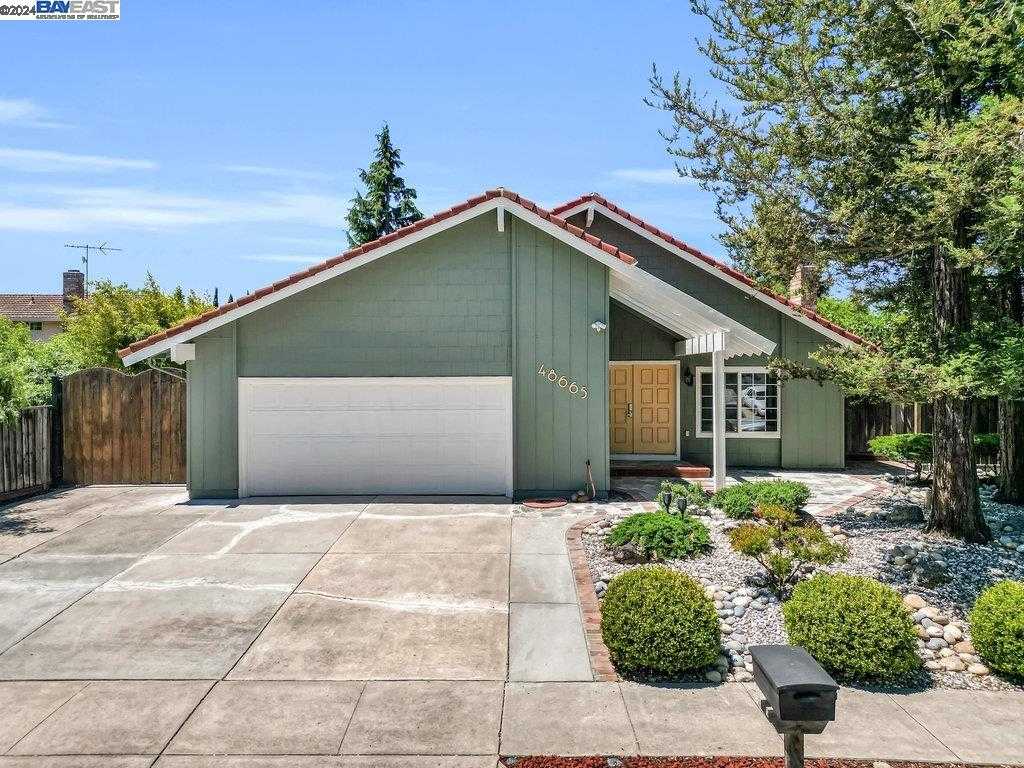 Neighborhood Neighborhood-18