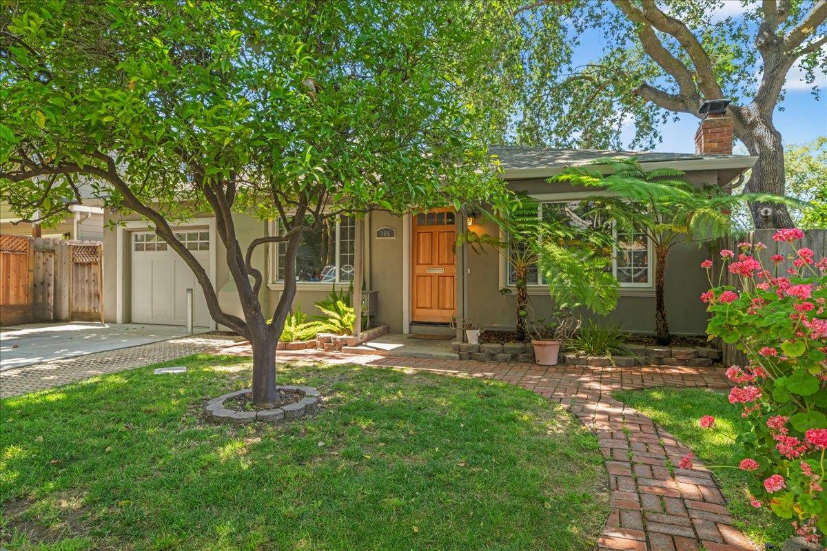 Neighborhood Neighborhood-83