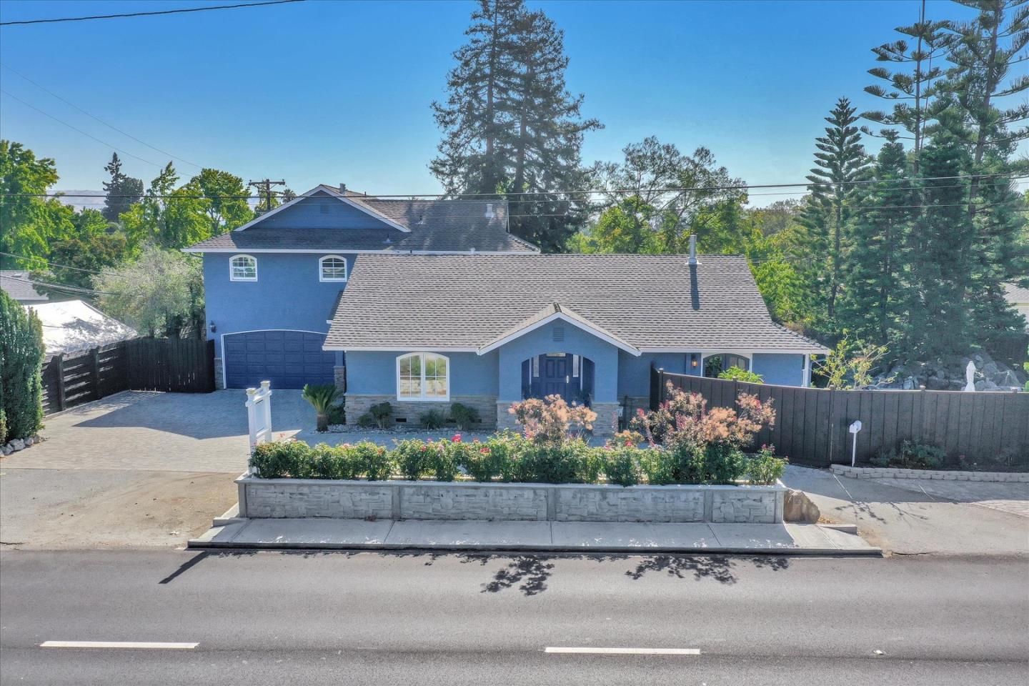 Neighborhood Neighborhood-118