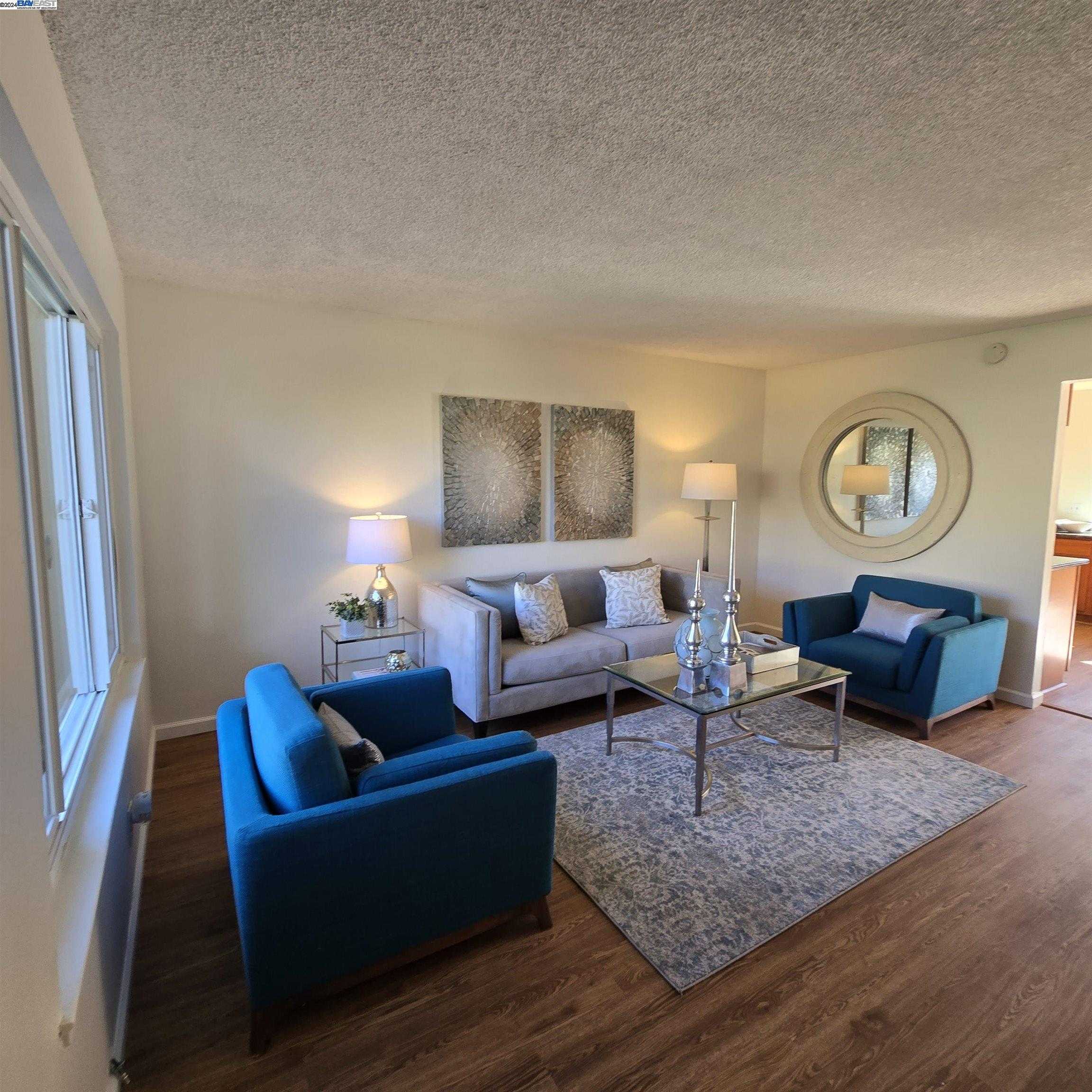 Neighborhood Neighborhood-5