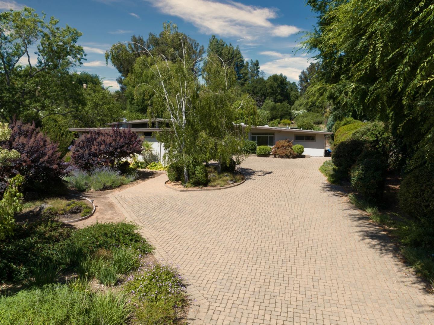 Neighborhood Neighborhood-65