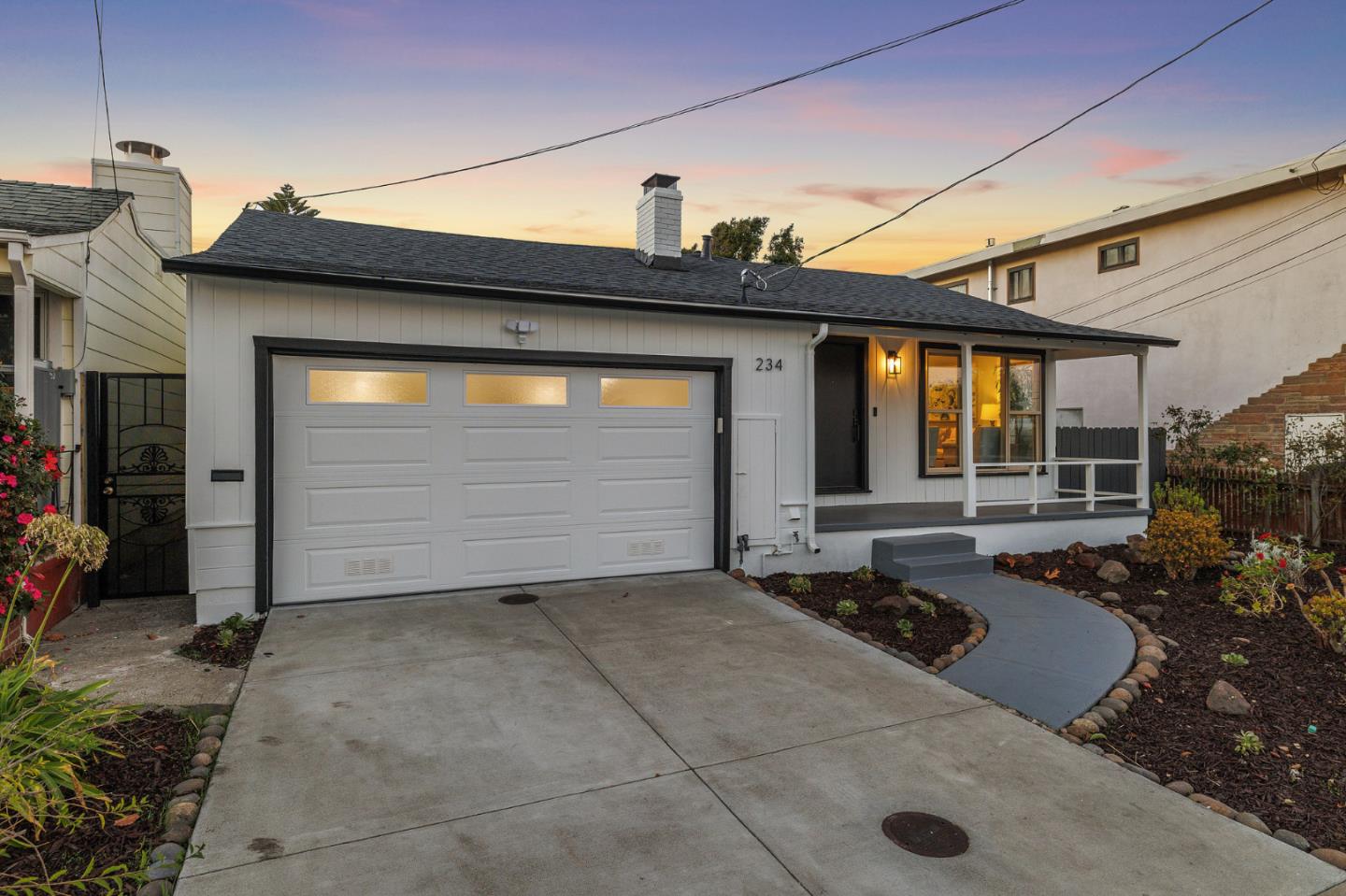 Neighborhood Neighborhood-4