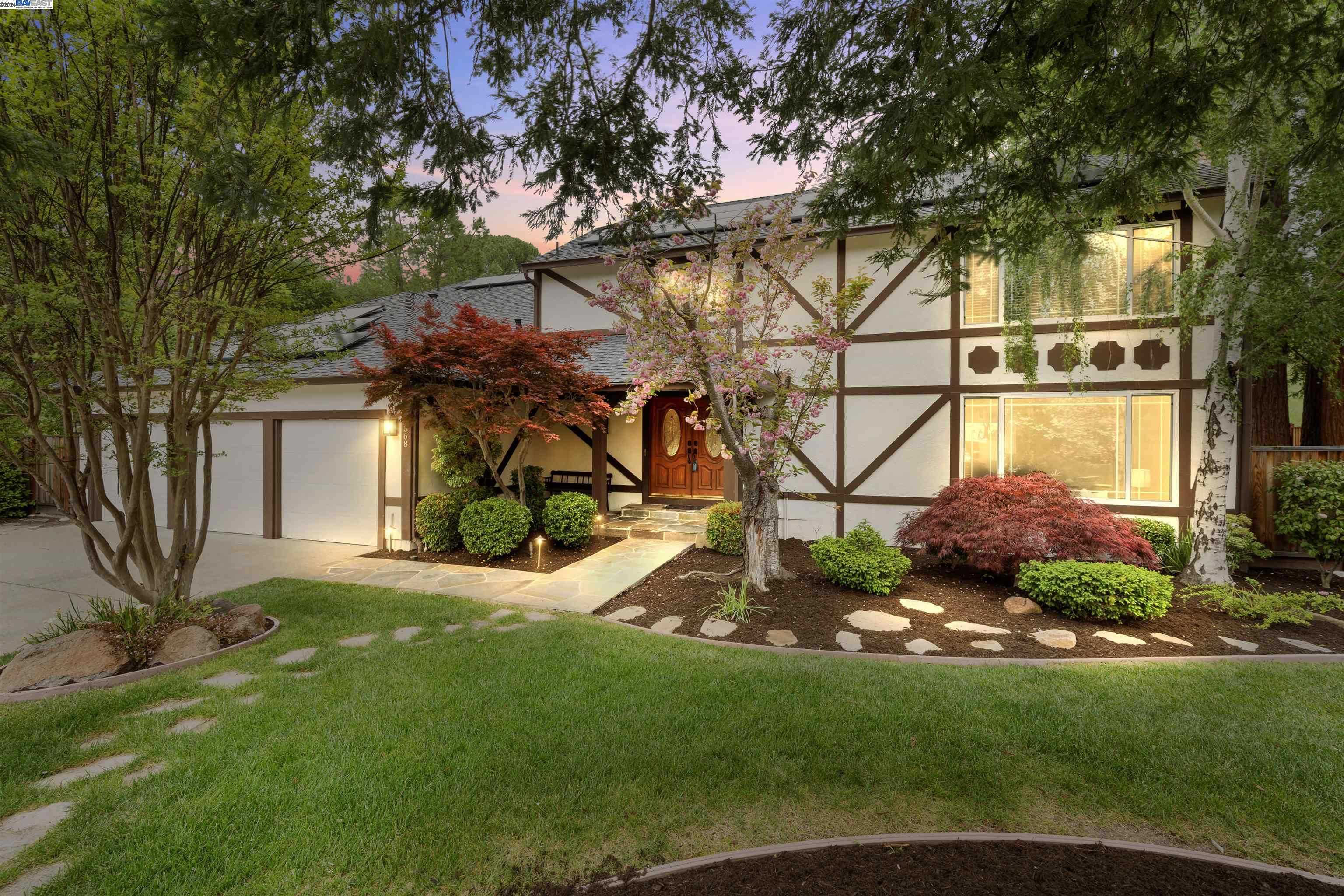 Neighborhood Neighborhood-12