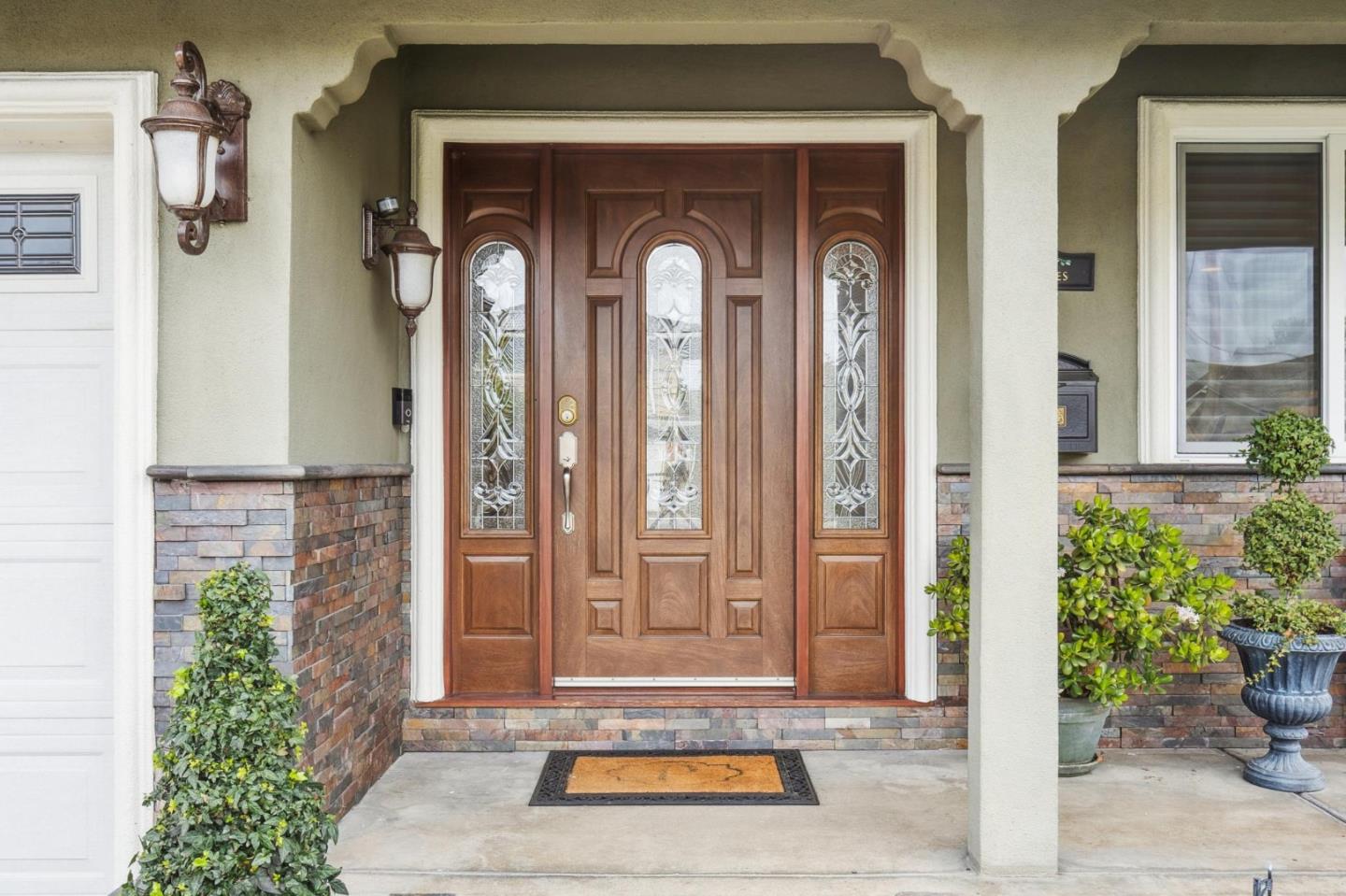 Neighborhood Neighborhood-33