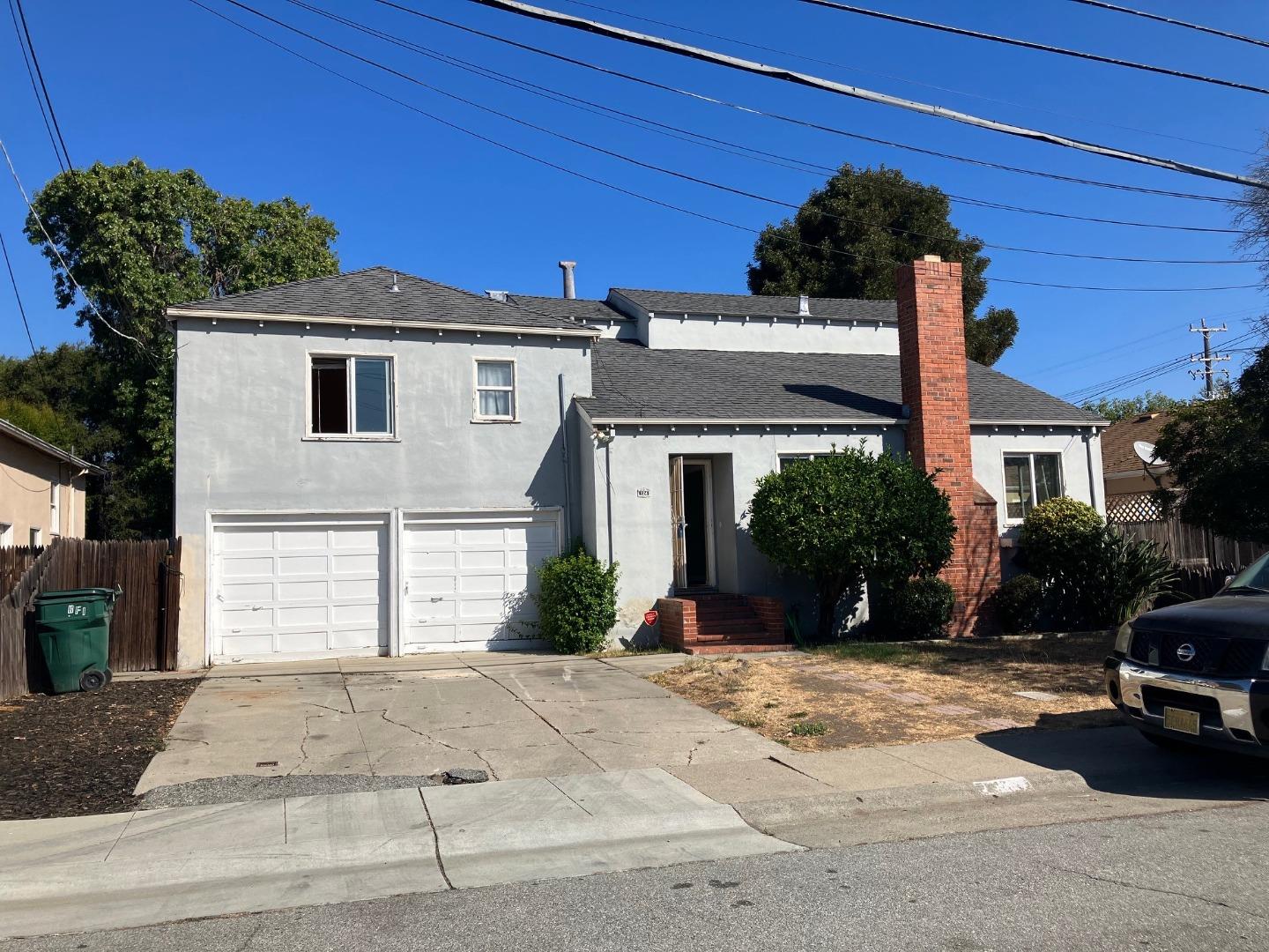 Neighborhood Neighborhood-113