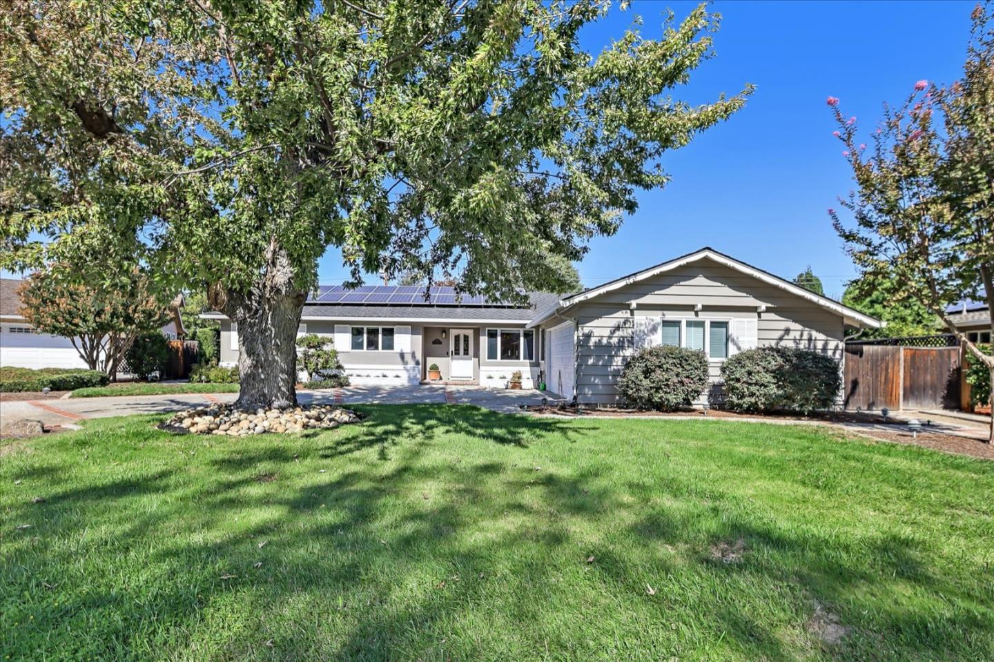 Neighborhood Neighborhood-10