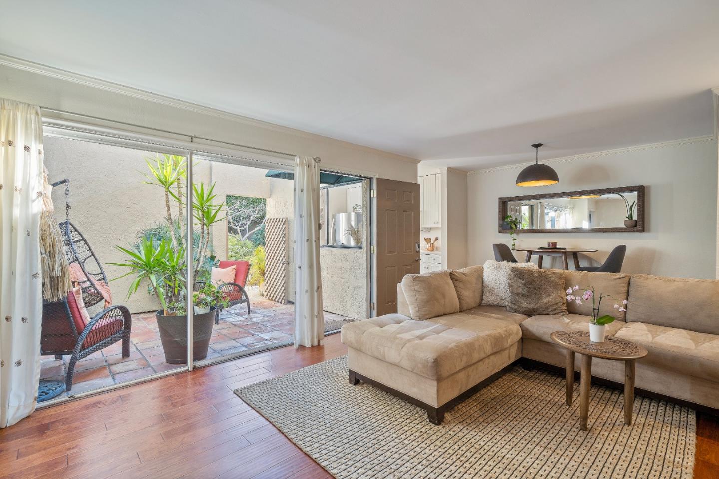 Neighborhood Neighborhood-64