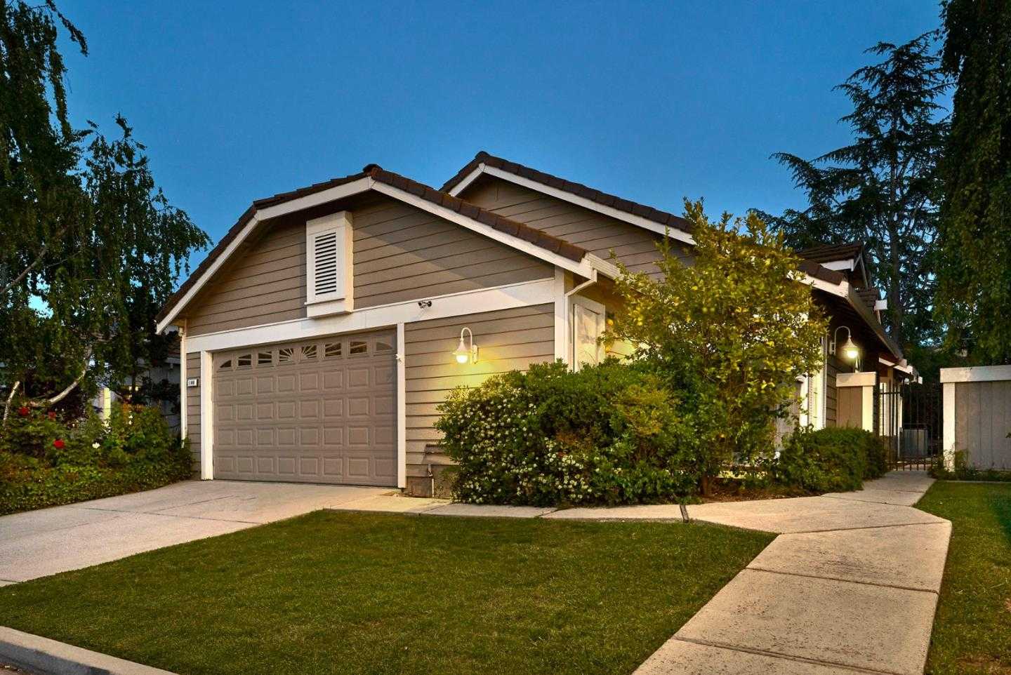 Neighborhood Neighborhood-7