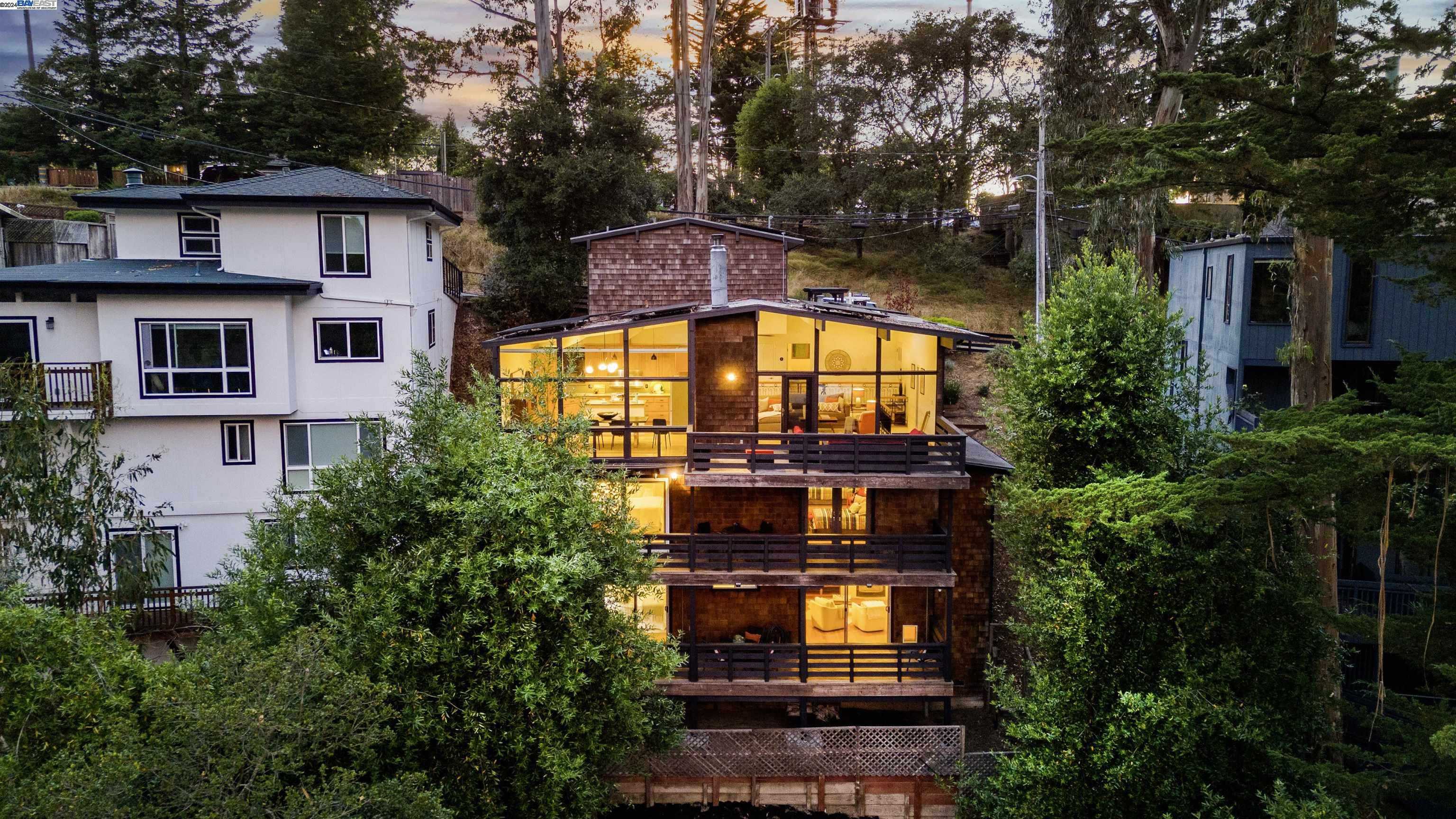 Neighborhood Neighborhood-8