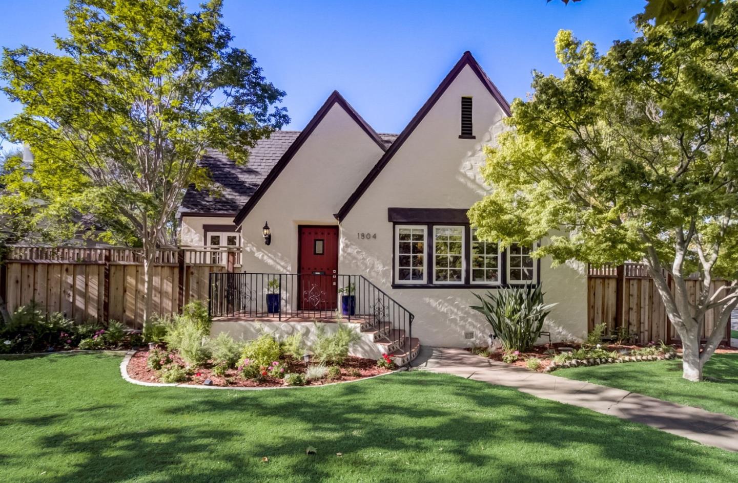 Neighborhood Neighborhood-7