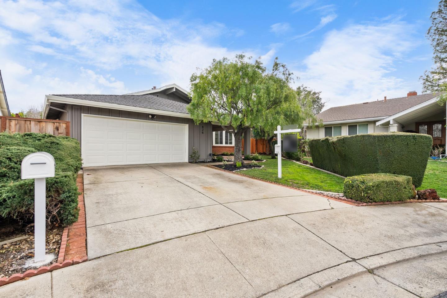 Neighborhood Neighborhood-48