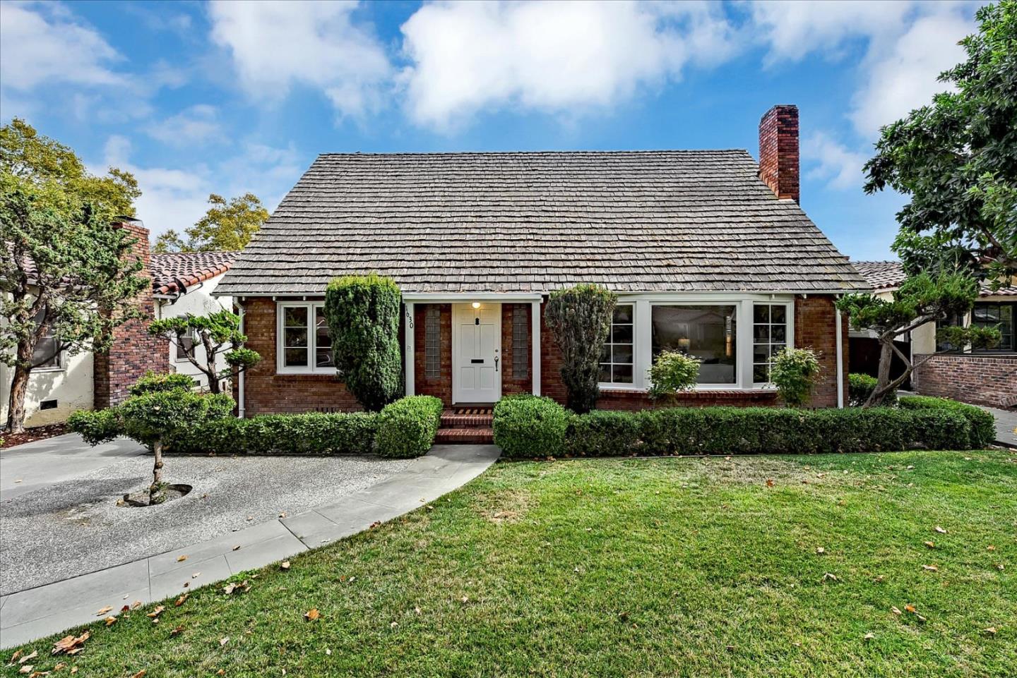 Neighborhood Neighborhood-58