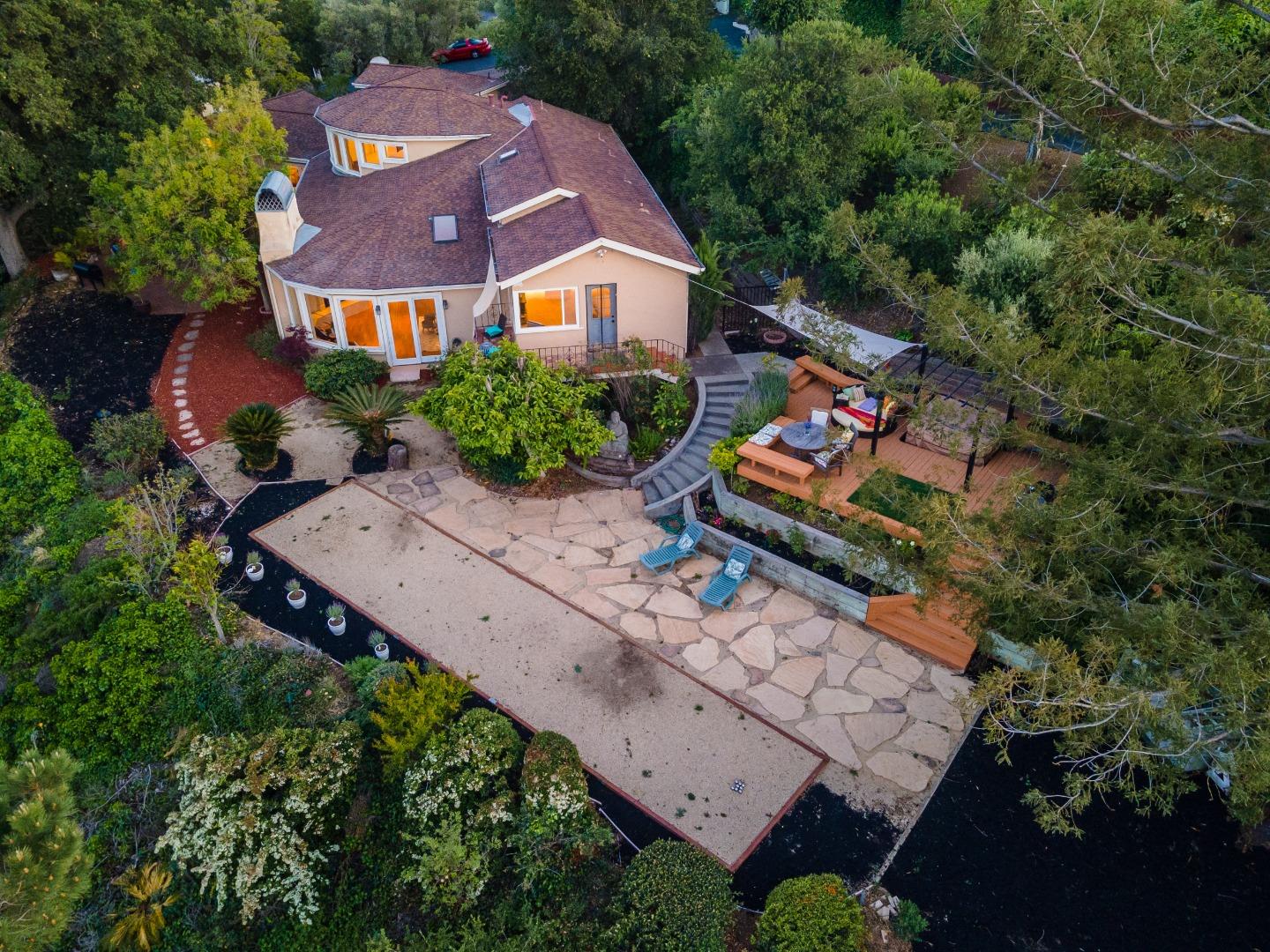 Neighborhood Neighborhood-120