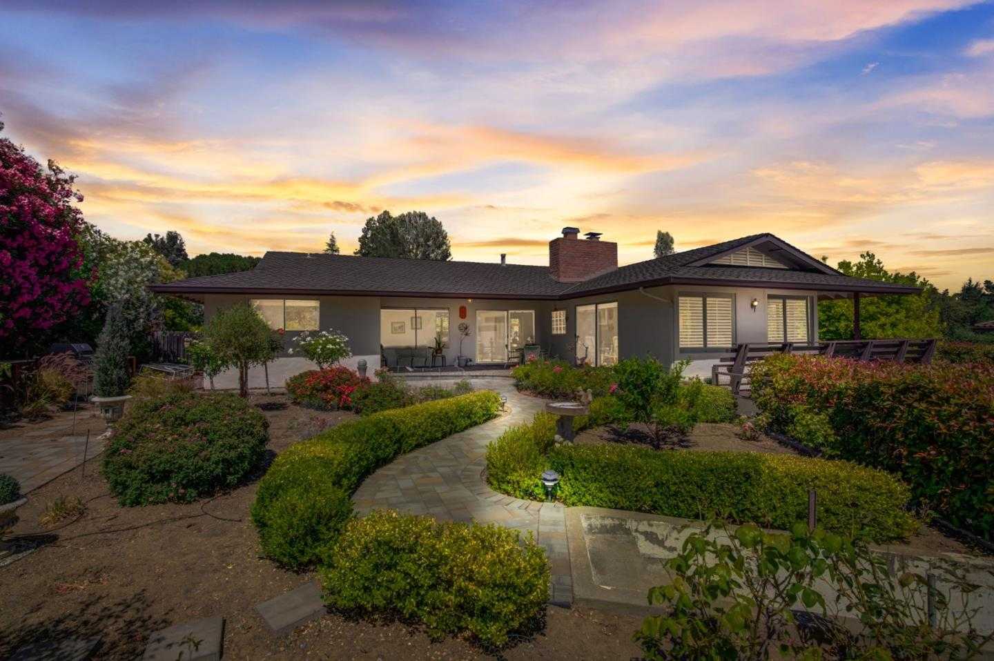 Neighborhood Neighborhood-9