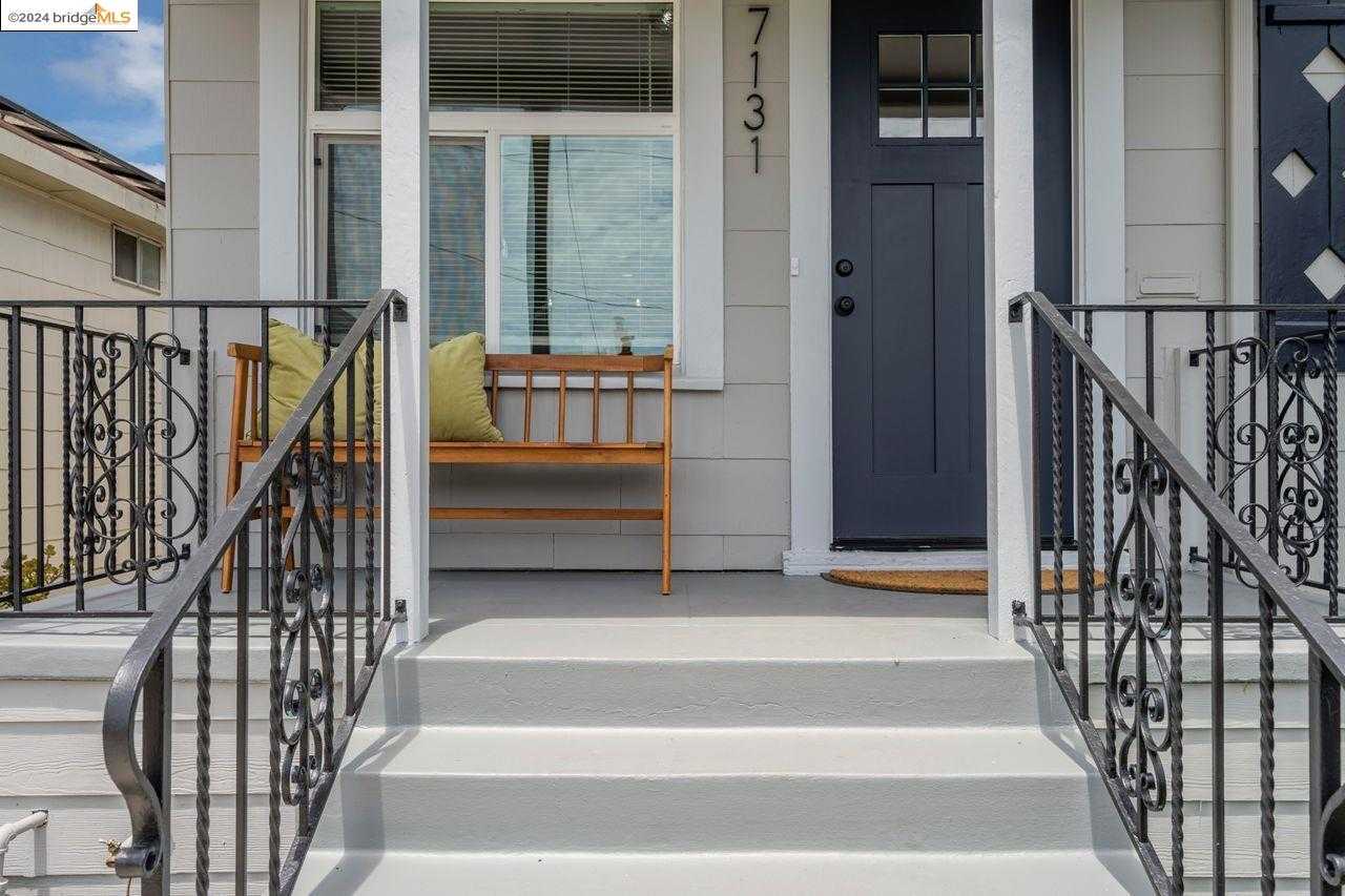 Neighborhood Neighborhood-6