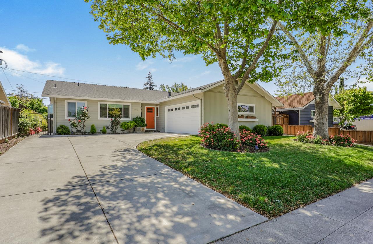 Neighborhood Neighborhood-4