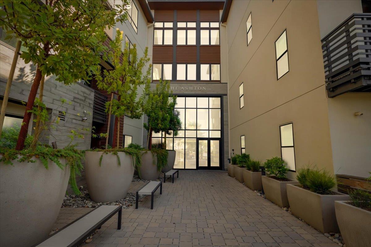 Neighborhood Neighborhood-23