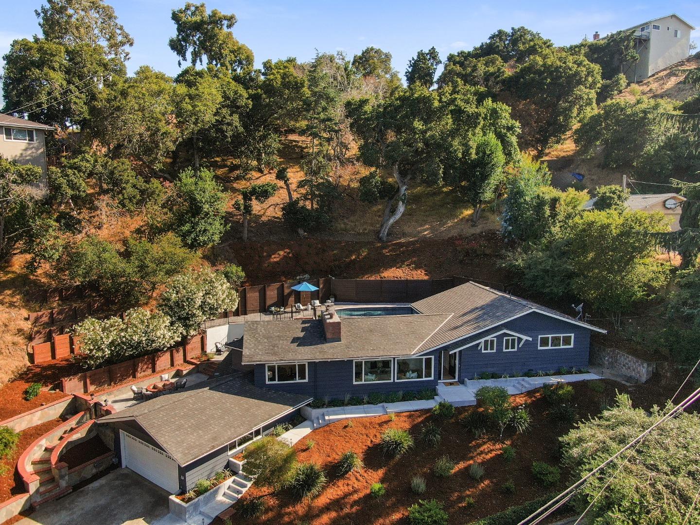 Neighborhood Neighborhood-30