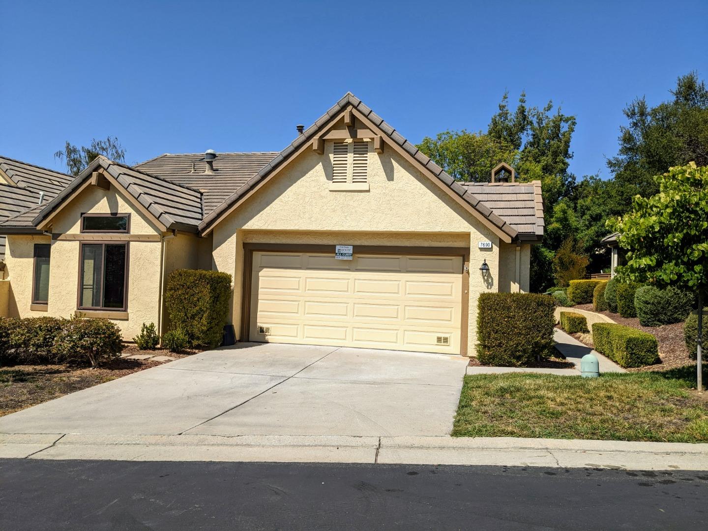 Neighborhood Neighborhood-38