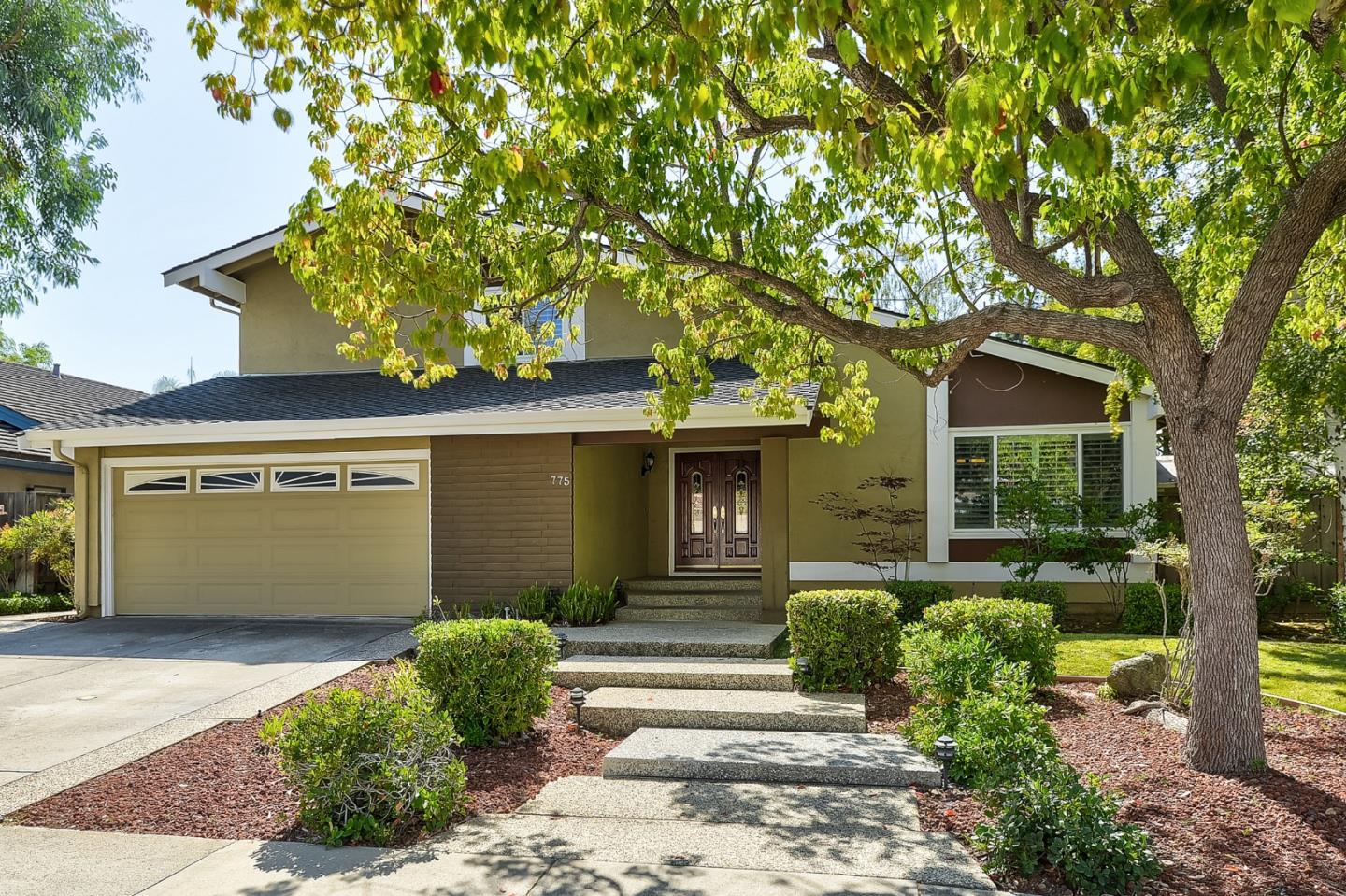 Neighborhood Neighborhood-4