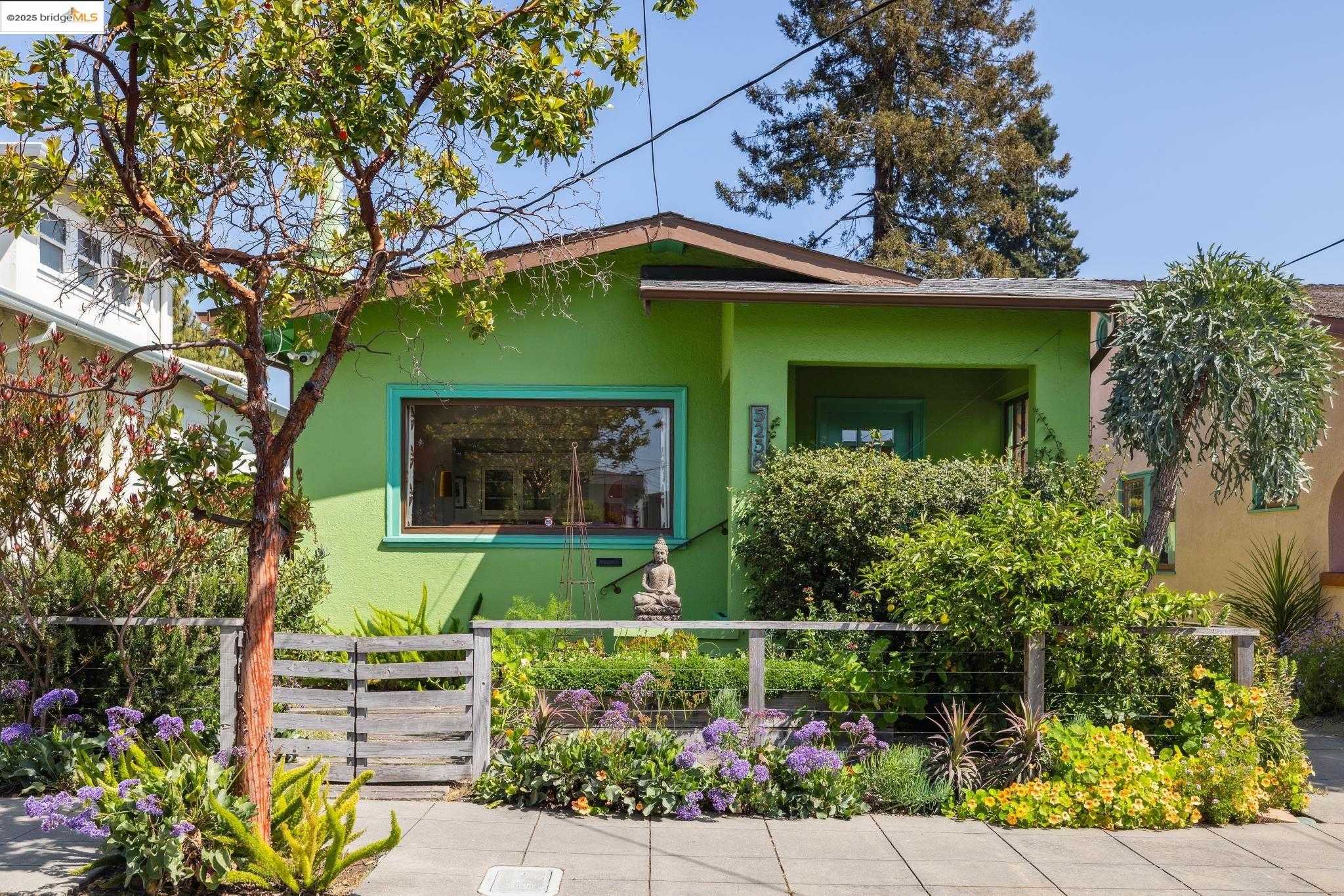 Neighborhood Neighborhood-24