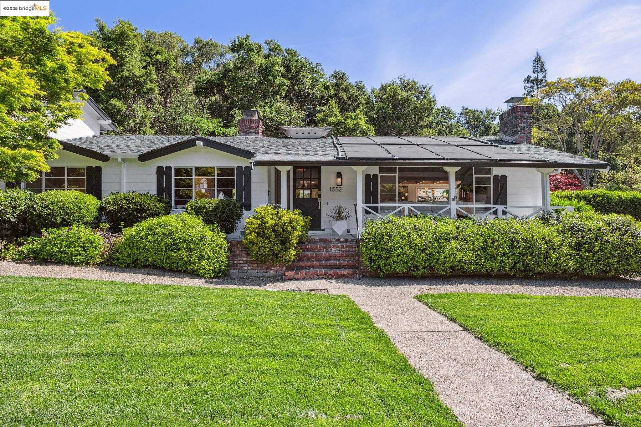 Neighborhood Neighborhood-3