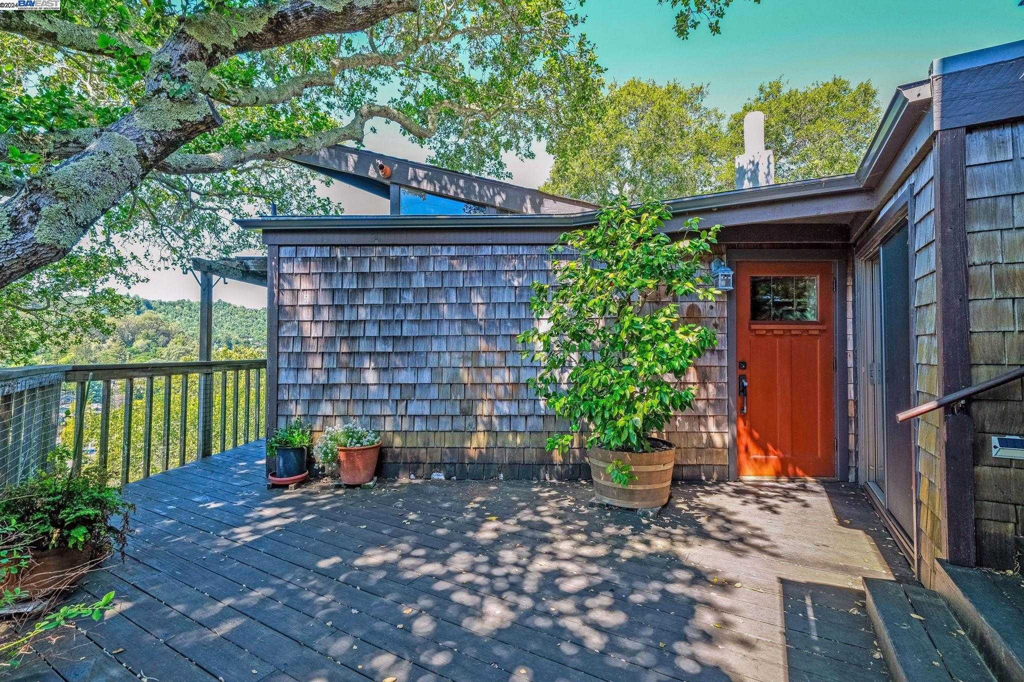 Neighborhood Neighborhood-9