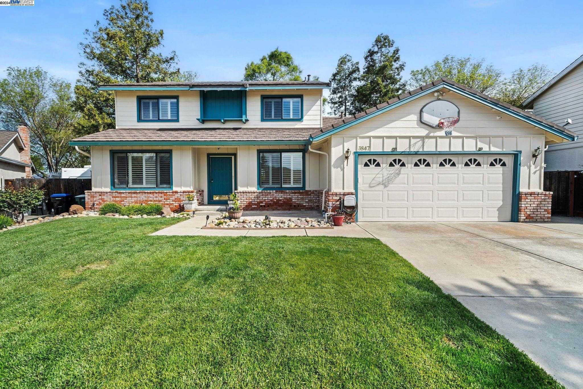 Neighborhood Neighborhood-19