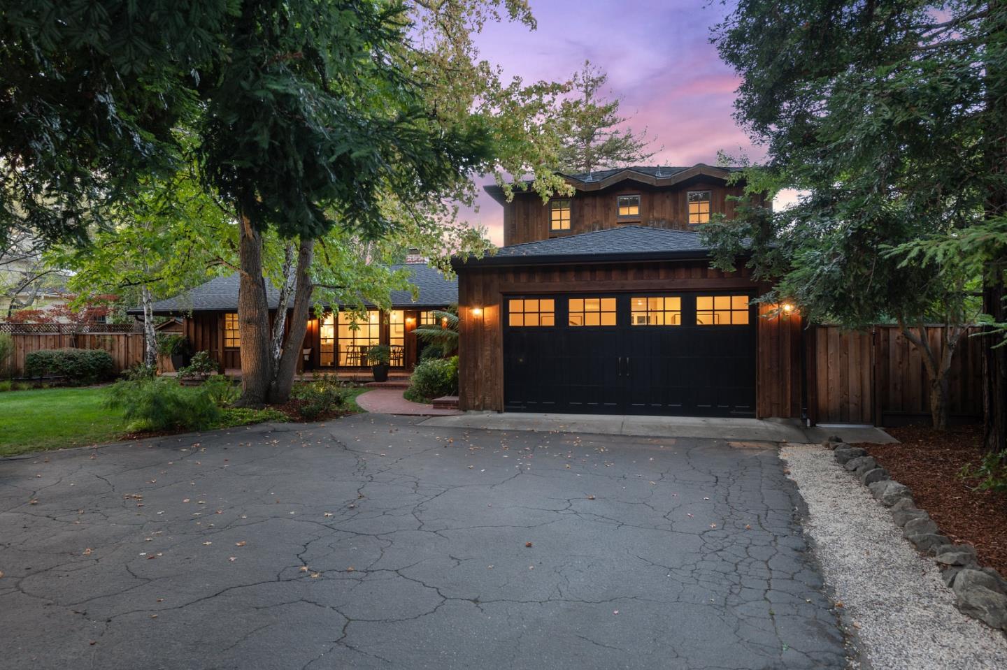 Neighborhood Neighborhood-31