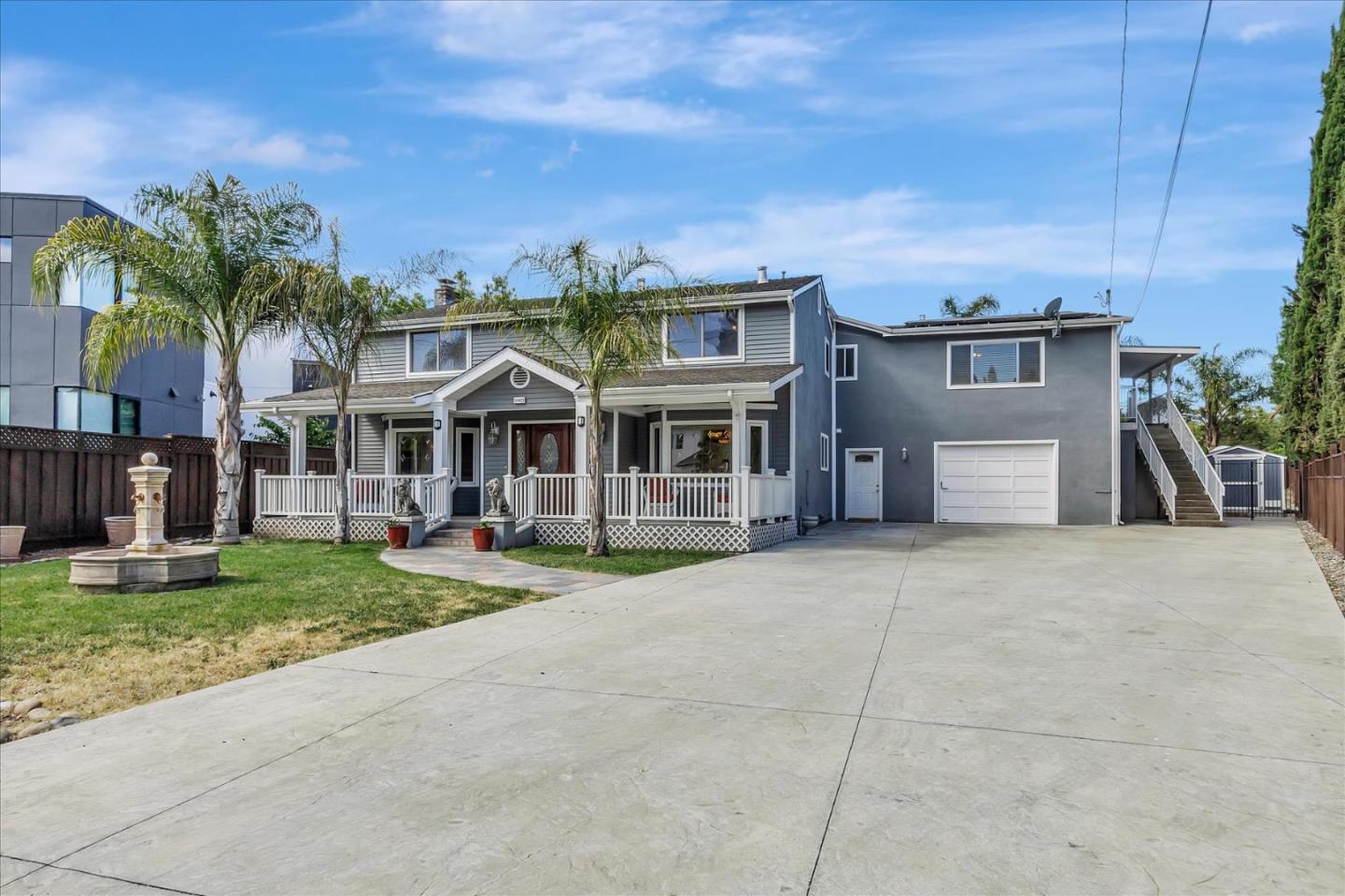 Neighborhood Neighborhood-31