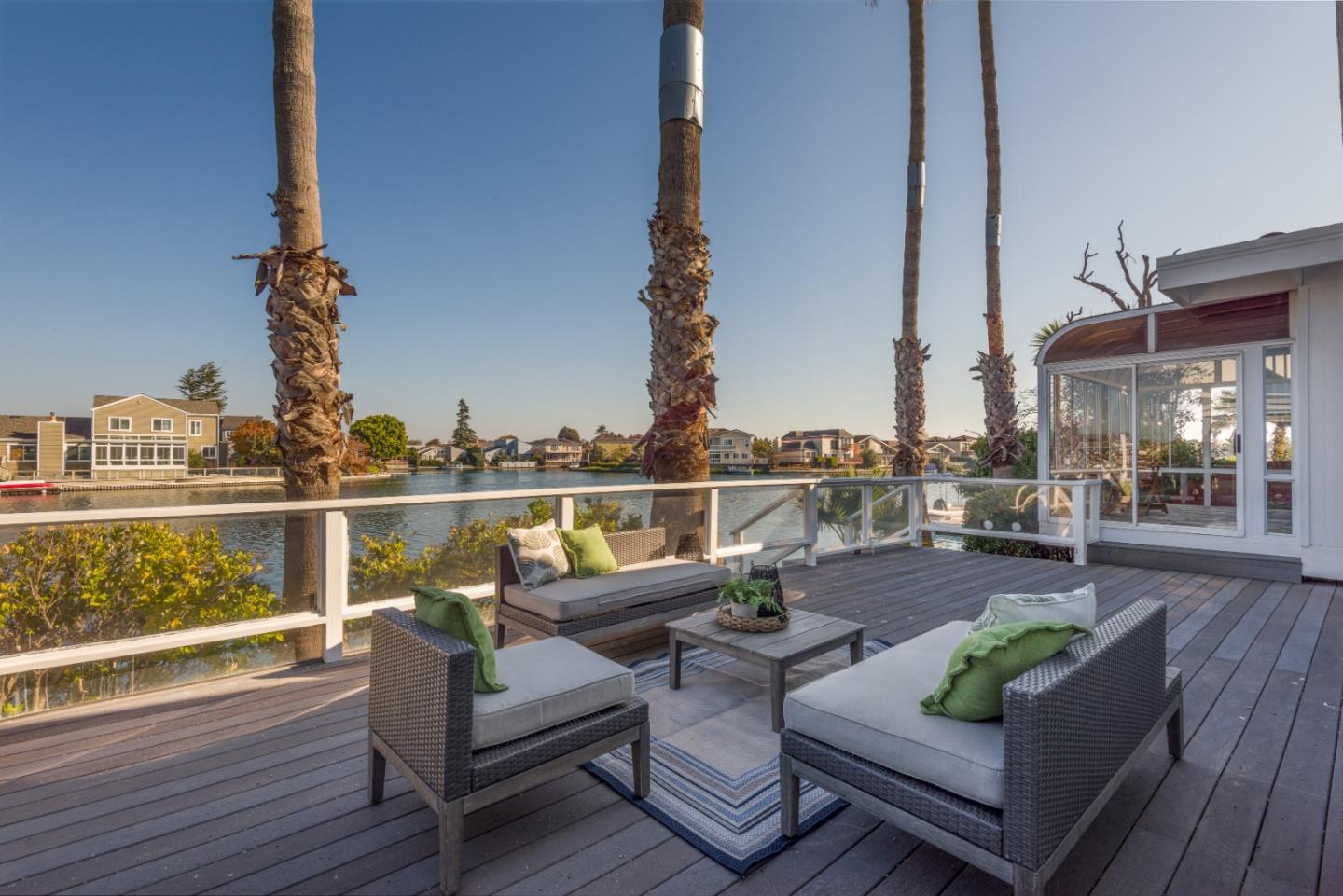 Neighborhood Neighborhood-31