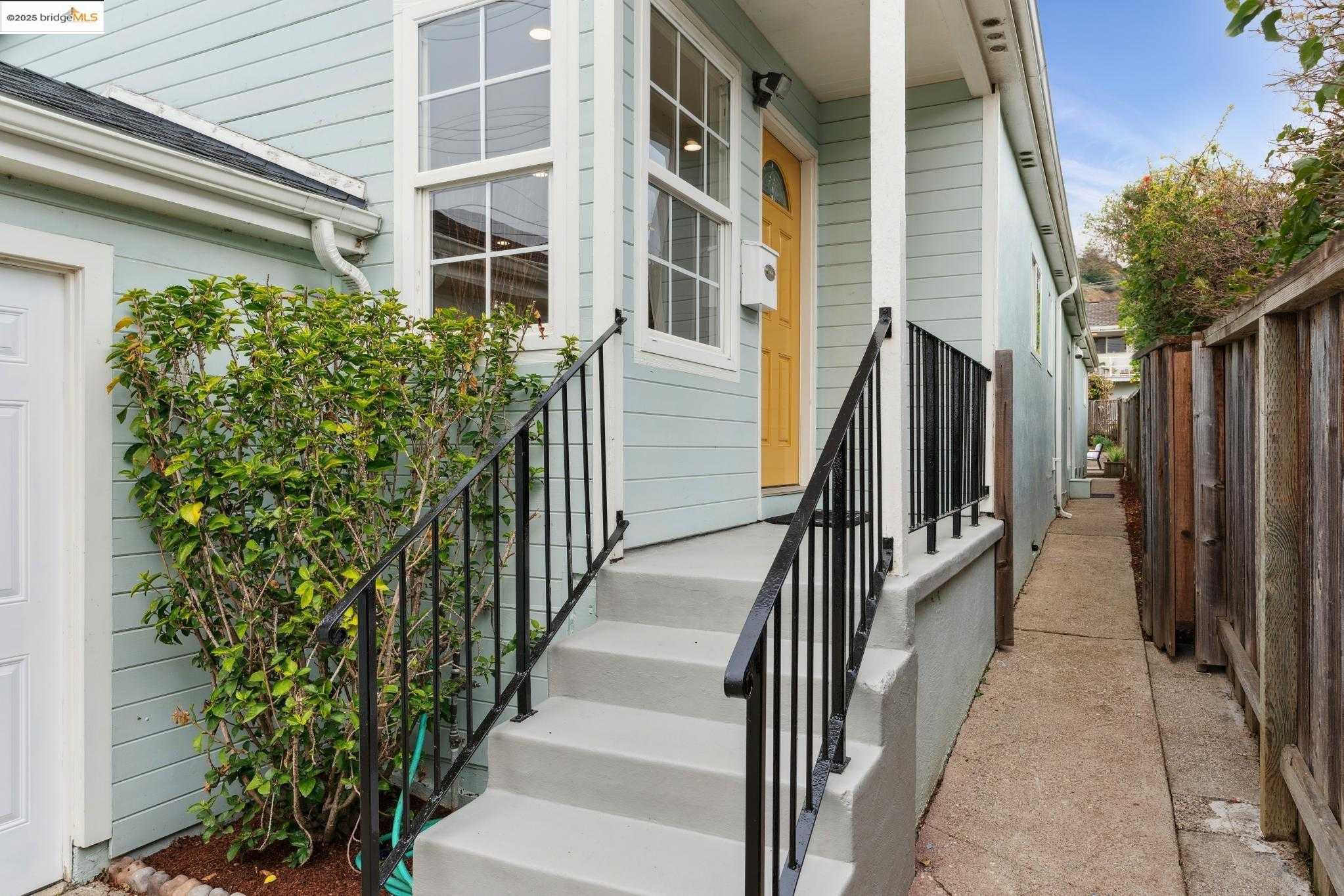 Neighborhood Neighborhood-16