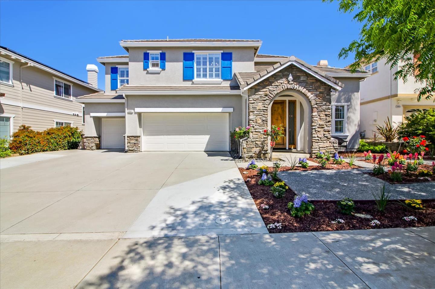 Neighborhood Neighborhood-3