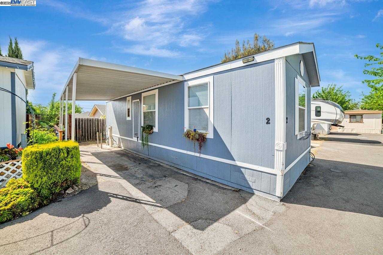 Neighborhood Neighborhood-25